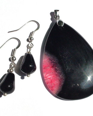 Pandantiv si cercei din Argint 925, Agata neagra cu intarsii roz si Onix negru - PA064, CE064 - colier elegant, cadou pentru sotie, colier pietre semipretioase, cadou Valentine's day, cadou aniversare, cercei negri