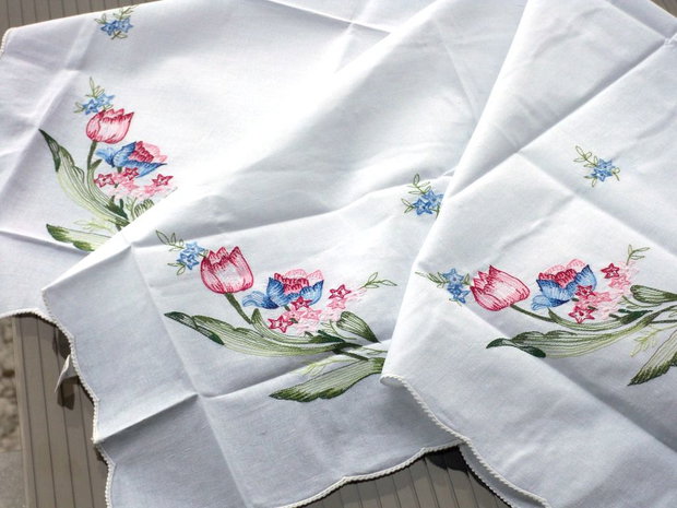 Broderie 1-216