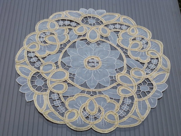 Broderie 1-221