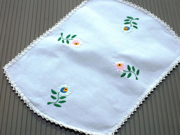 Broderie 1-228