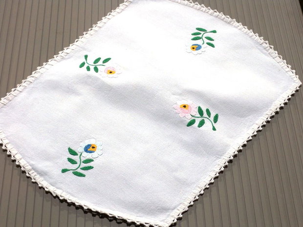 Broderie 1-228