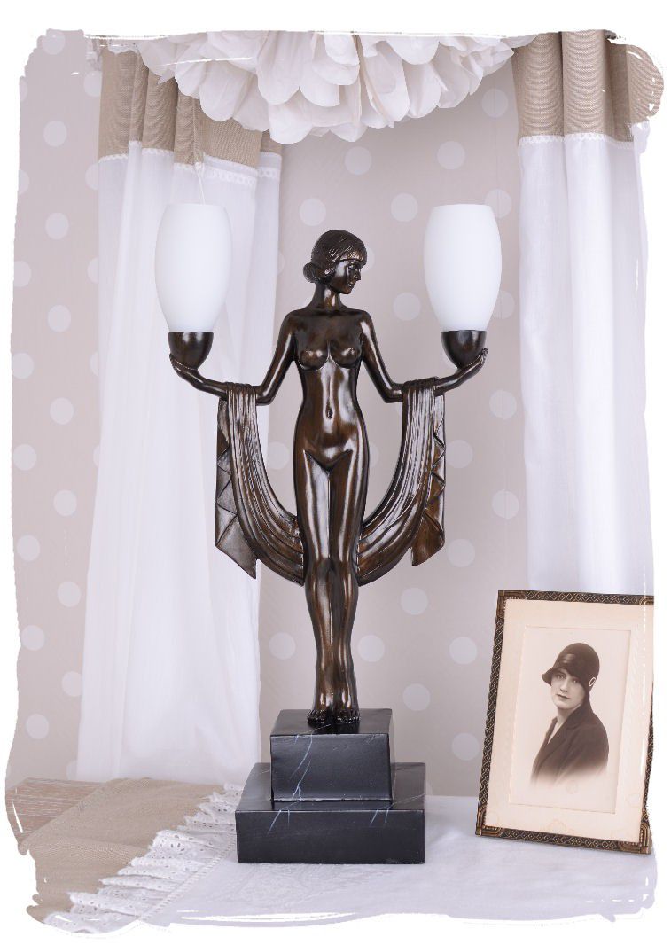 LAMPA DE MASA ART DECO CU O FEMEIE CU DOUA BECURI PE BRATE