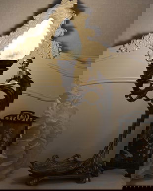 LAMPA ANTICHIZATA ART DECO CU O FEMEIE