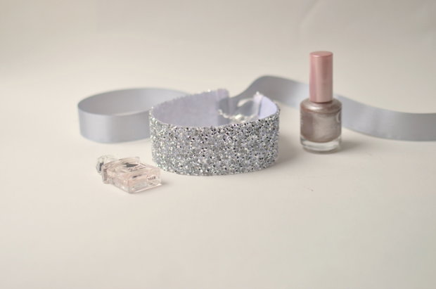 Choker stralucitor gri - argintiu