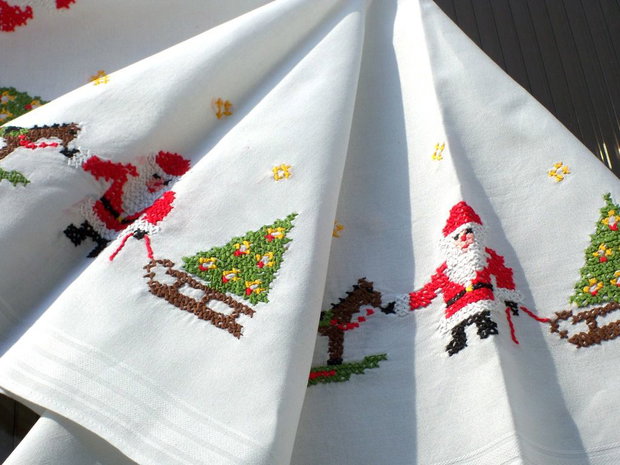 Broderie 1-235