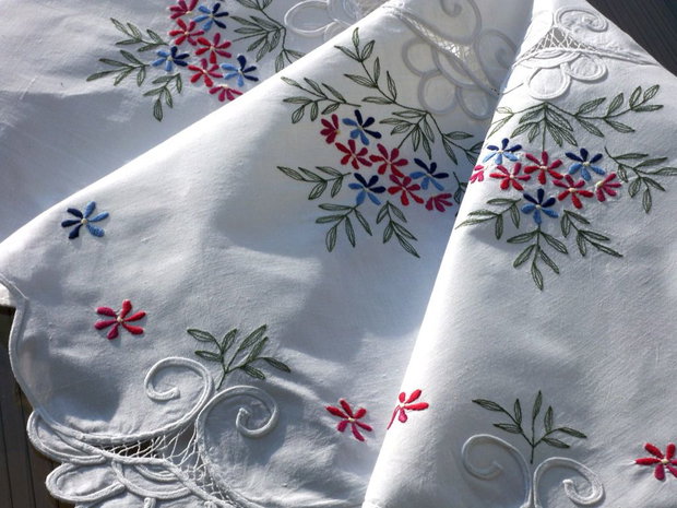 Broderie 1-237