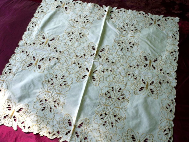 Broderie 1-241