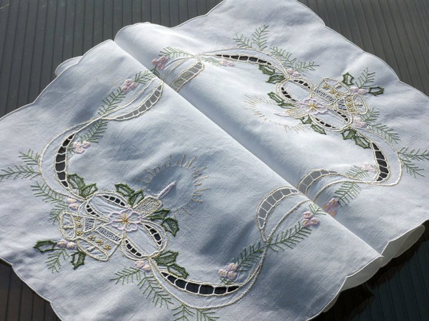 Broderie 1-242