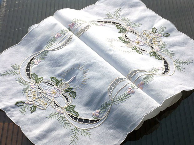 Broderie 1-242