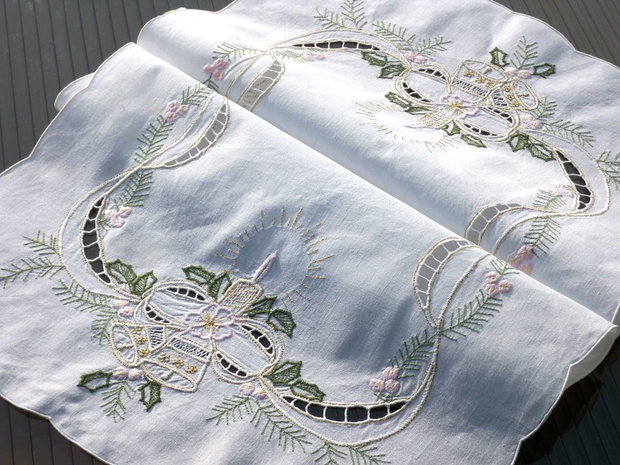 Broderie 1-242