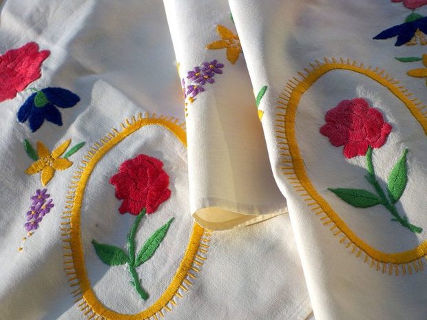 Broderie 1-245