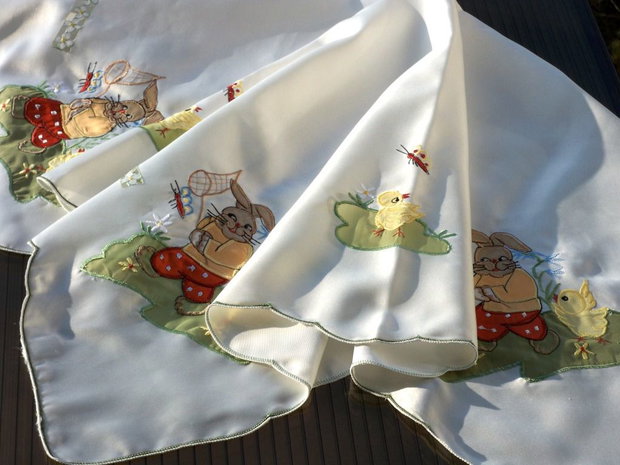 Broderie 1-247