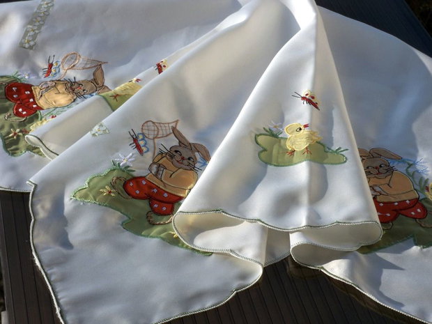 Broderie 1-247