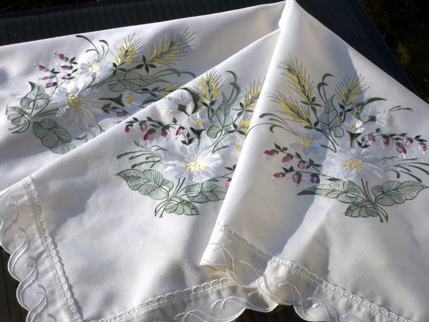 Broderie 1-248