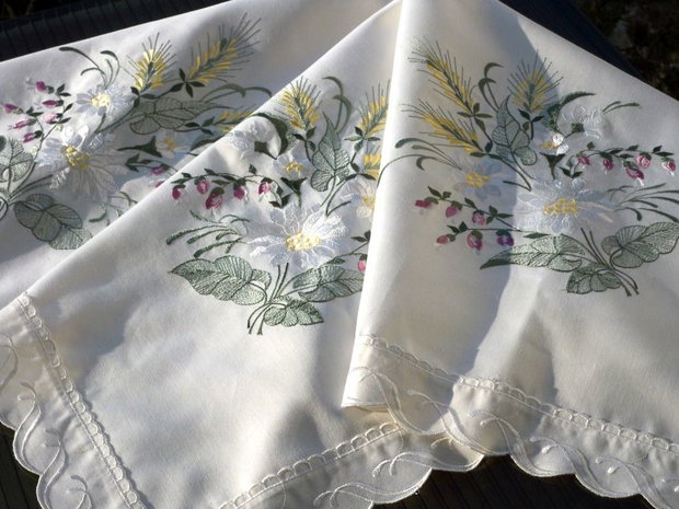 Broderie 1-248