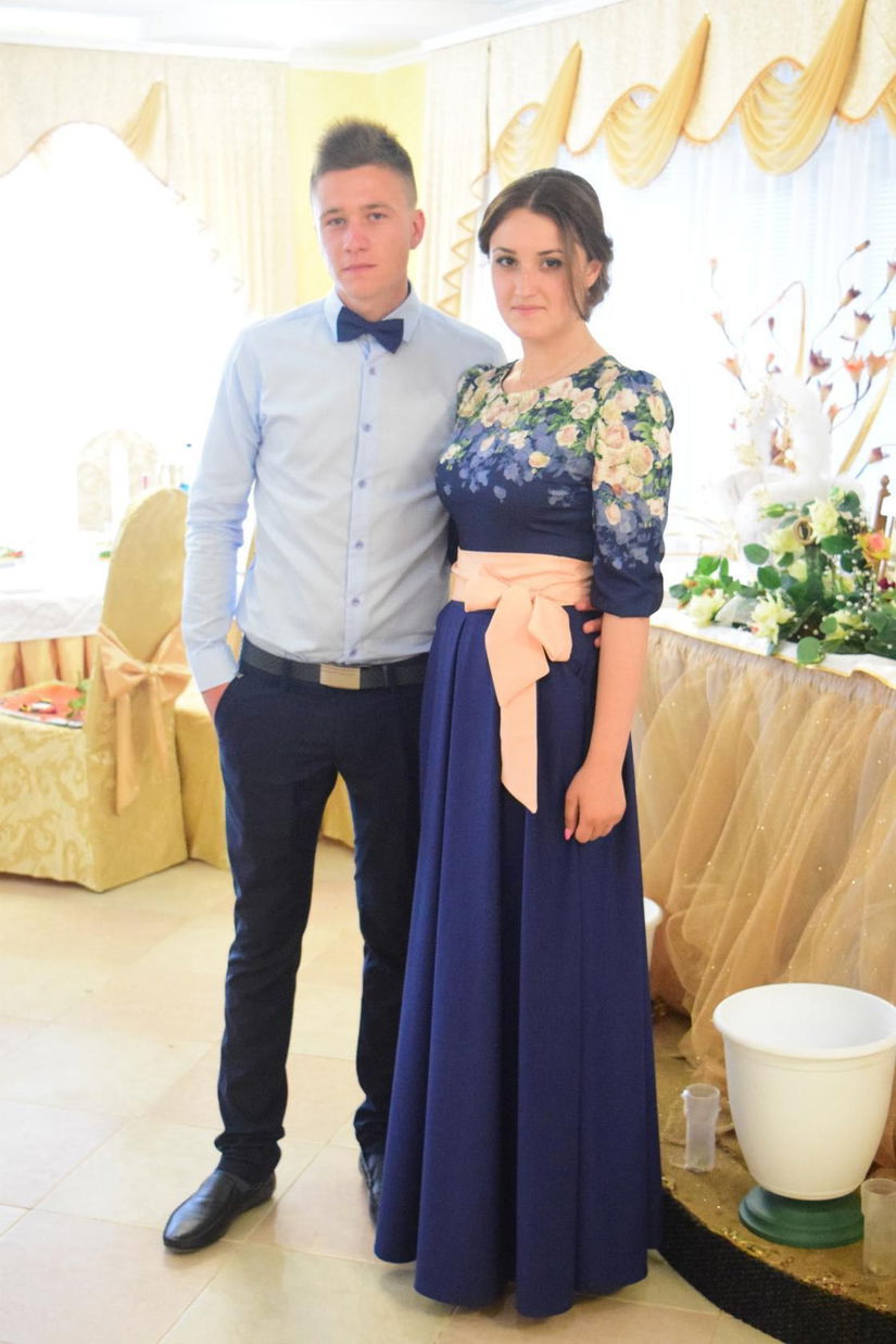Vînd rochie de bală în stare foarte bună