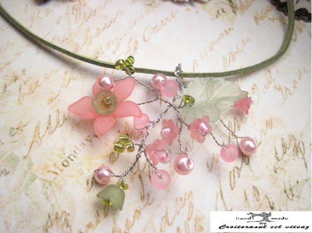 Colier de primavara - martisor