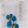 Bluza cu flori albastre impaslite