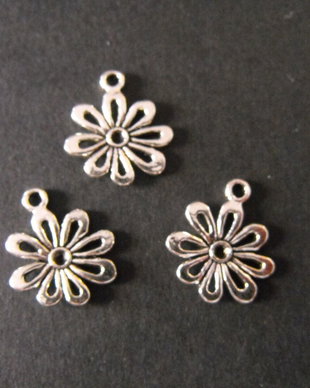 PANDANTIV FLOARE - 20 X 17 MM