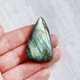 Cabochon Labradorit triunghiular- neregulat-rotunjit