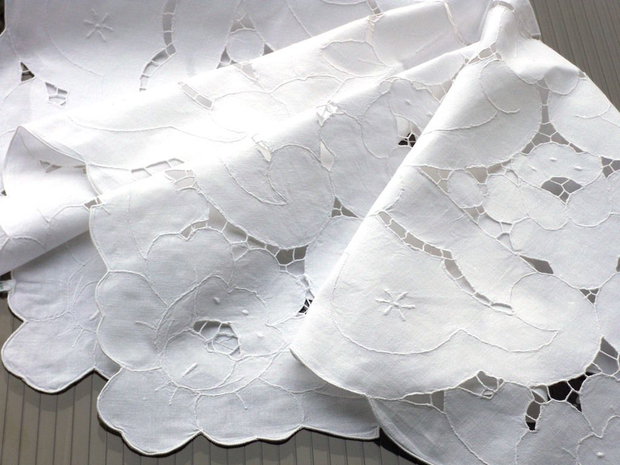 Broderie 1-259