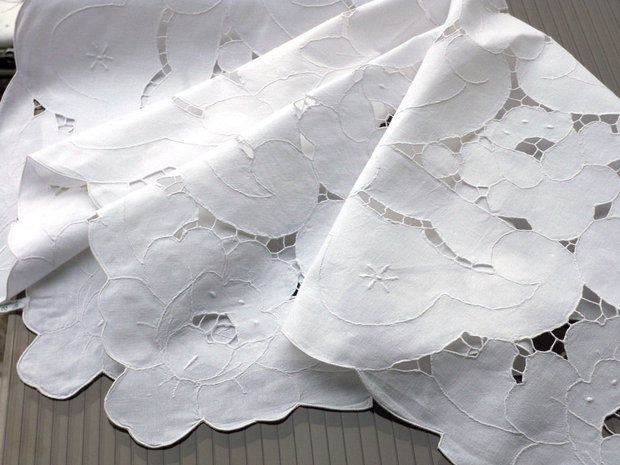 Broderie 1-259
