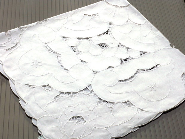Broderie 1-259