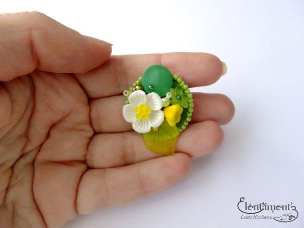 Brosa-martisor verde