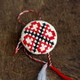 Martisor cu broderie manuala pe panza taraneasca