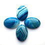 Cabochon blue onyx