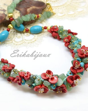 Set colier si cercei  -Fleurs en rouge