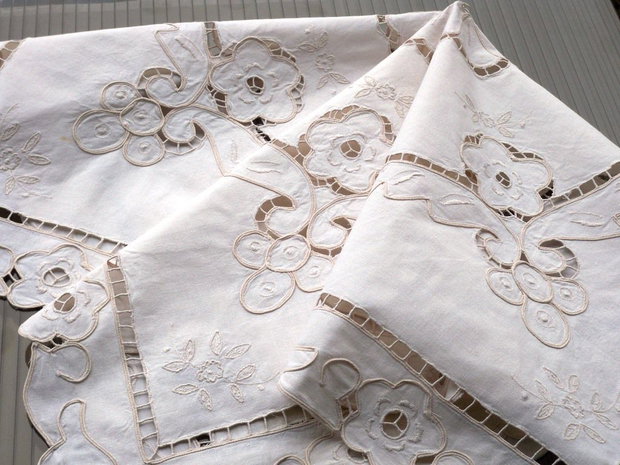 Broderie 1-262