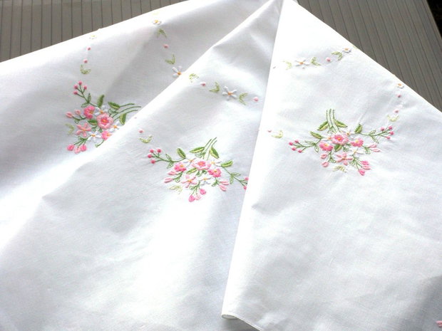 Broderie 1-263