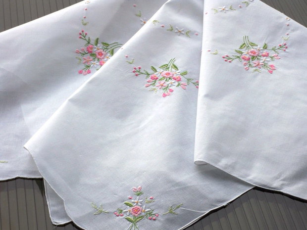 Broderie 1-263