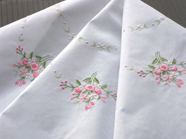Broderie 1-263