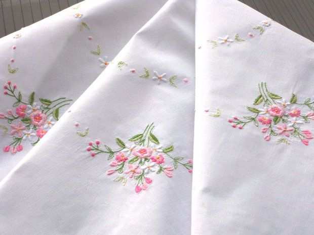 Broderie 1-263