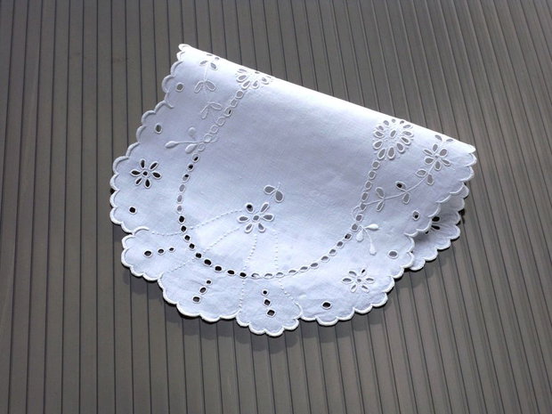Broderie 1-275