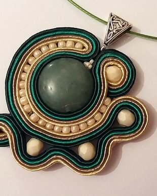 Pandantiv soutache aventurin