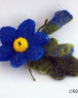 Brosa impaslita - Albastrea