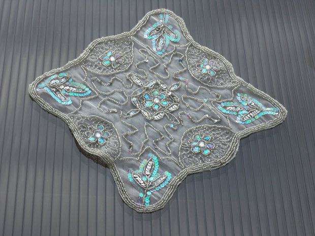 Broderie 1-285