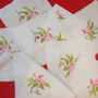 8 Broderii mici -aplicatii patchwork