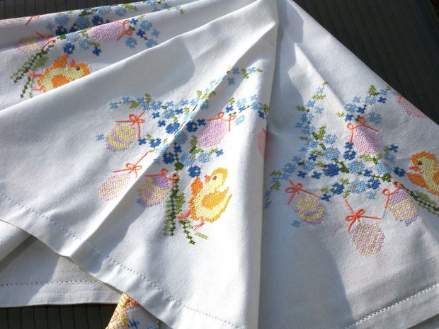 Broderie 1-298
