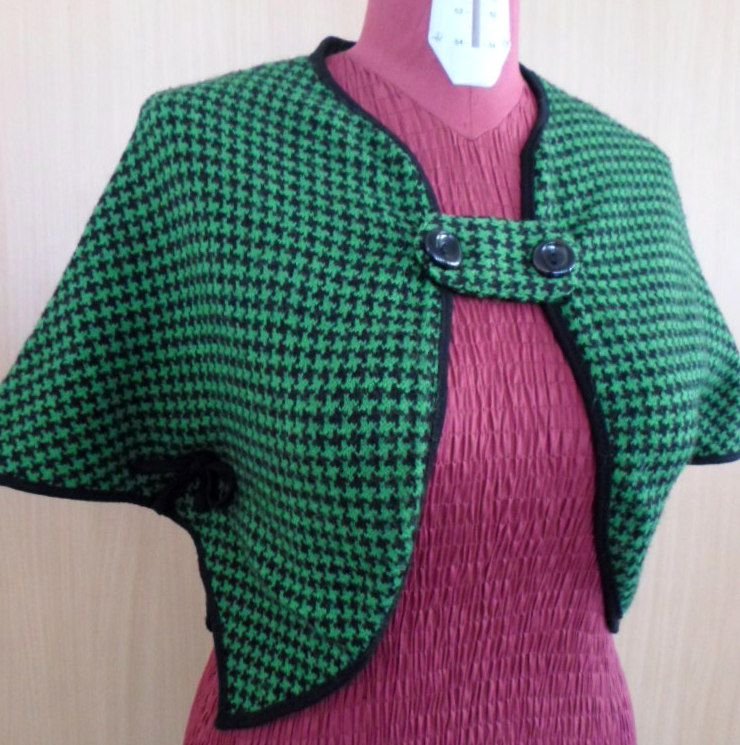 bolero tricotat cu verde