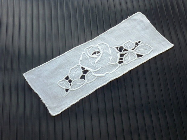Broderie 1-310