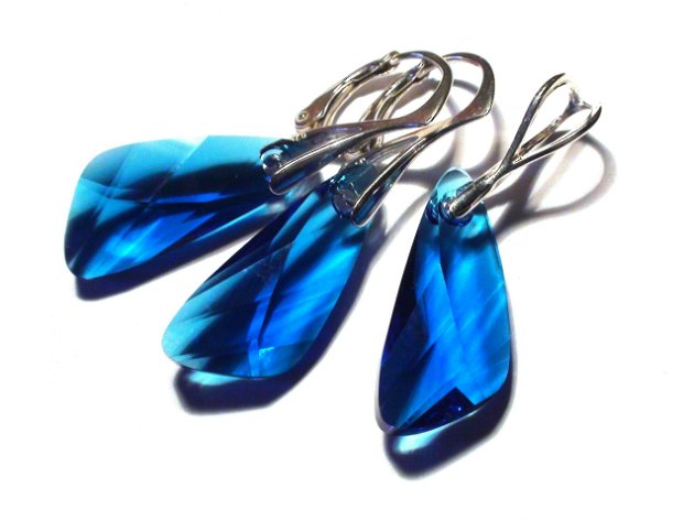 Cercei mari albastri din Cristale Swarovski wing si pandantiv asortat  PA143.4, CE143.4 - cercei albastri, cadou pentru ea, cadou romantic, cercei ocazie, cercei casual, colier albastru elegant