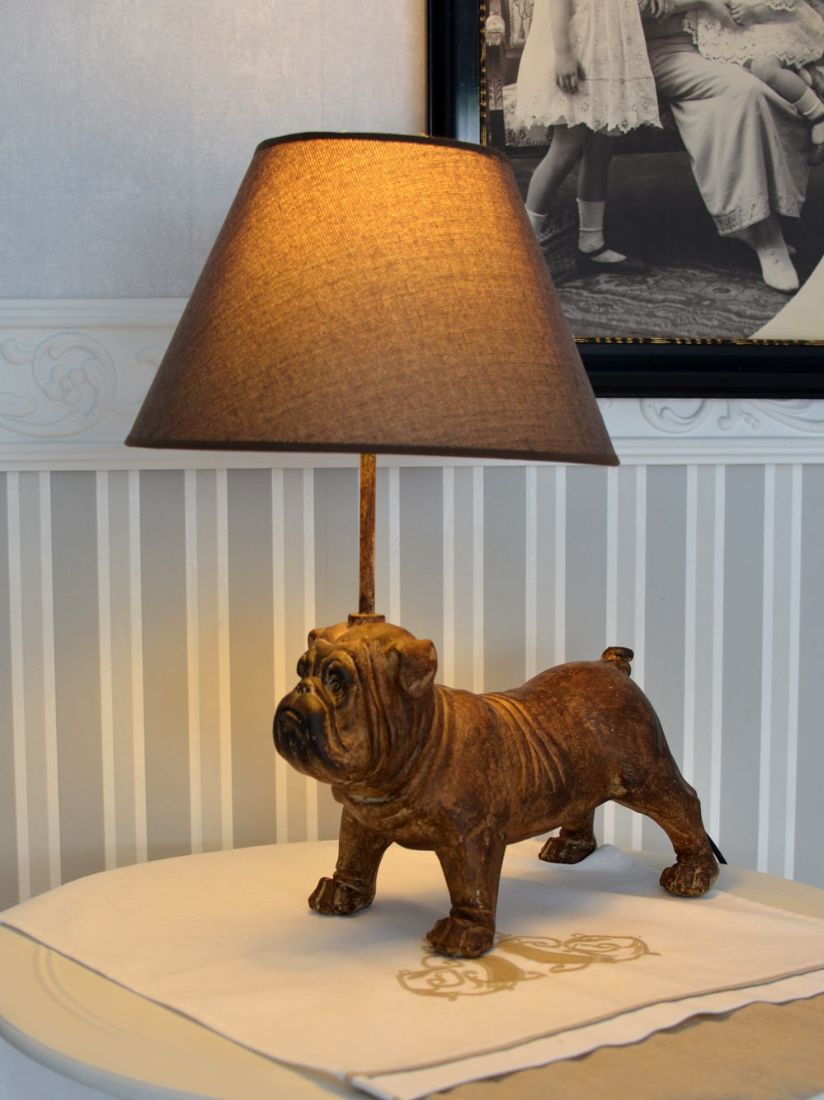 LAMPA DE MASA CU UN BULDOG CW044