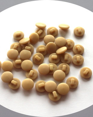 Nasturi din plastic