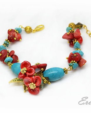 Bratara red flowers