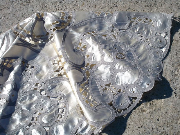 Broderie 1-327