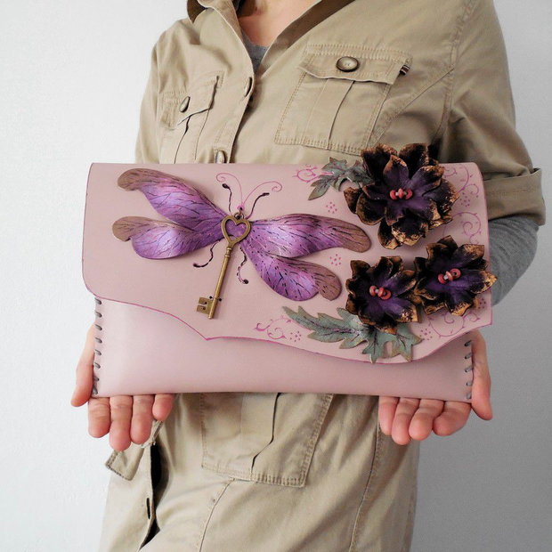 Poseta plic handmade unicat din piele naturala -Bridesmaid's Dragonfly